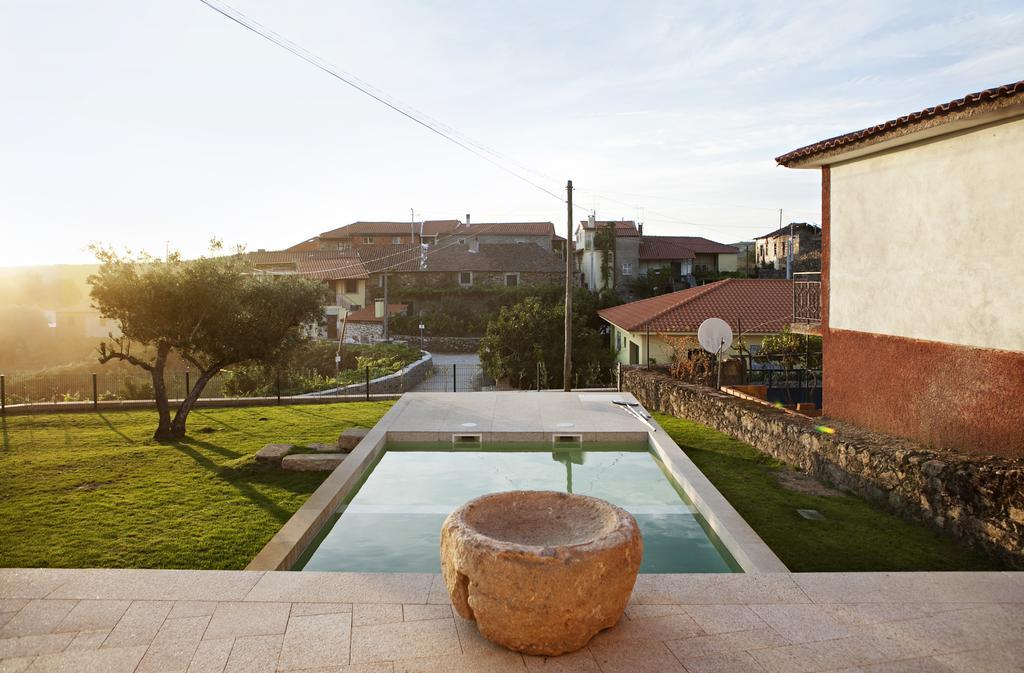 Casas De Vale De Lobo Villa Mirandela Exteriör bild